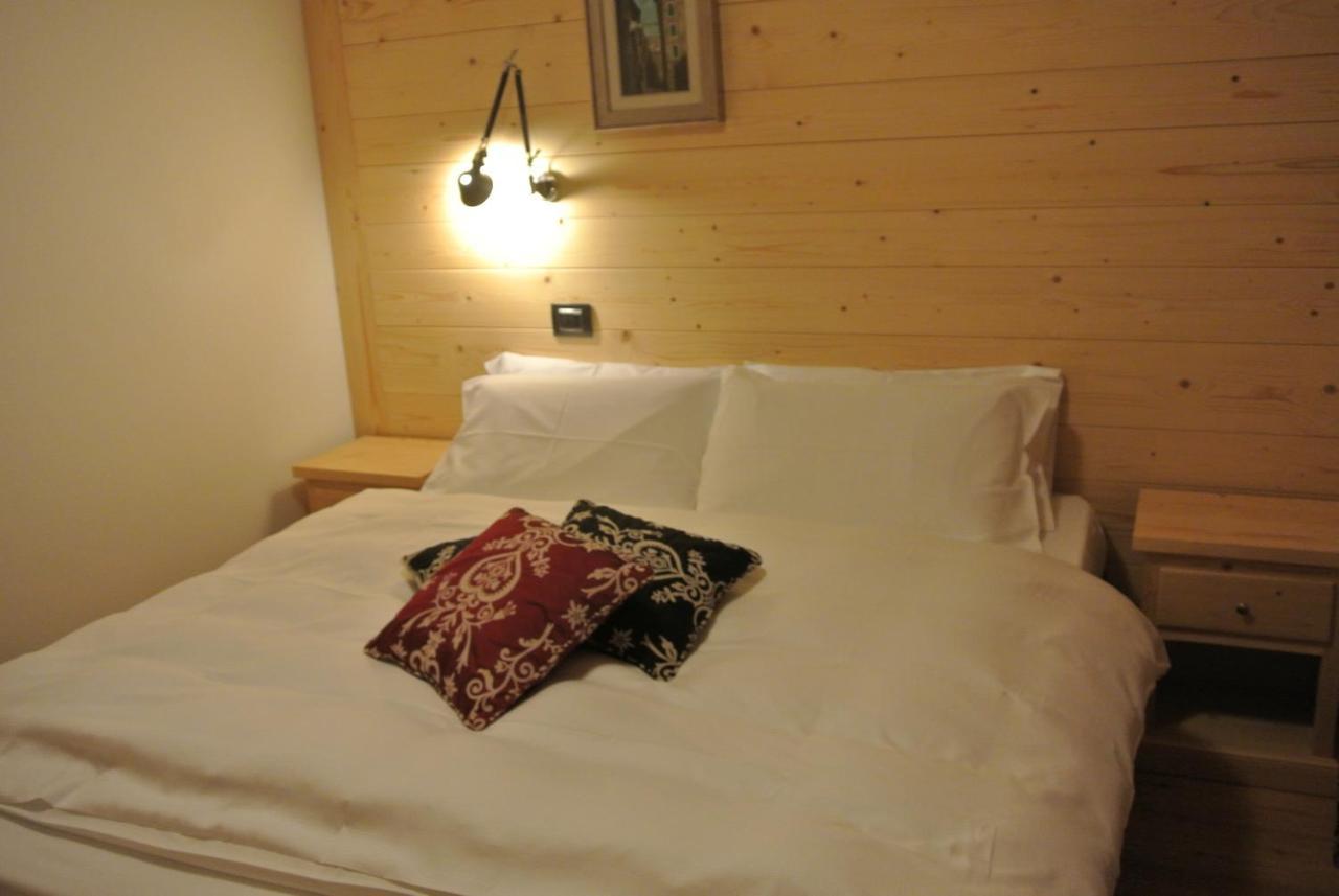 Hotel De Gletscher غريسّوني لا ترينيتي المظهر الخارجي الصورة
