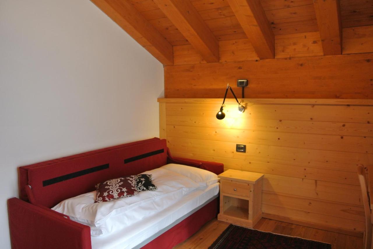 Hotel De Gletscher غريسّوني لا ترينيتي المظهر الخارجي الصورة